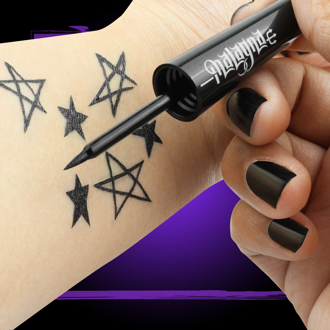 Kit Labial Negro Matte indeleble + 2 Delineadores negros indelebles